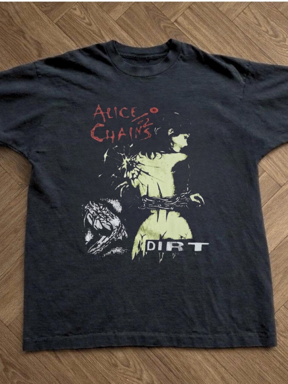 Gildan Black Alice in Chains Graphic Tee with Red and Pale Yellow Artwork
